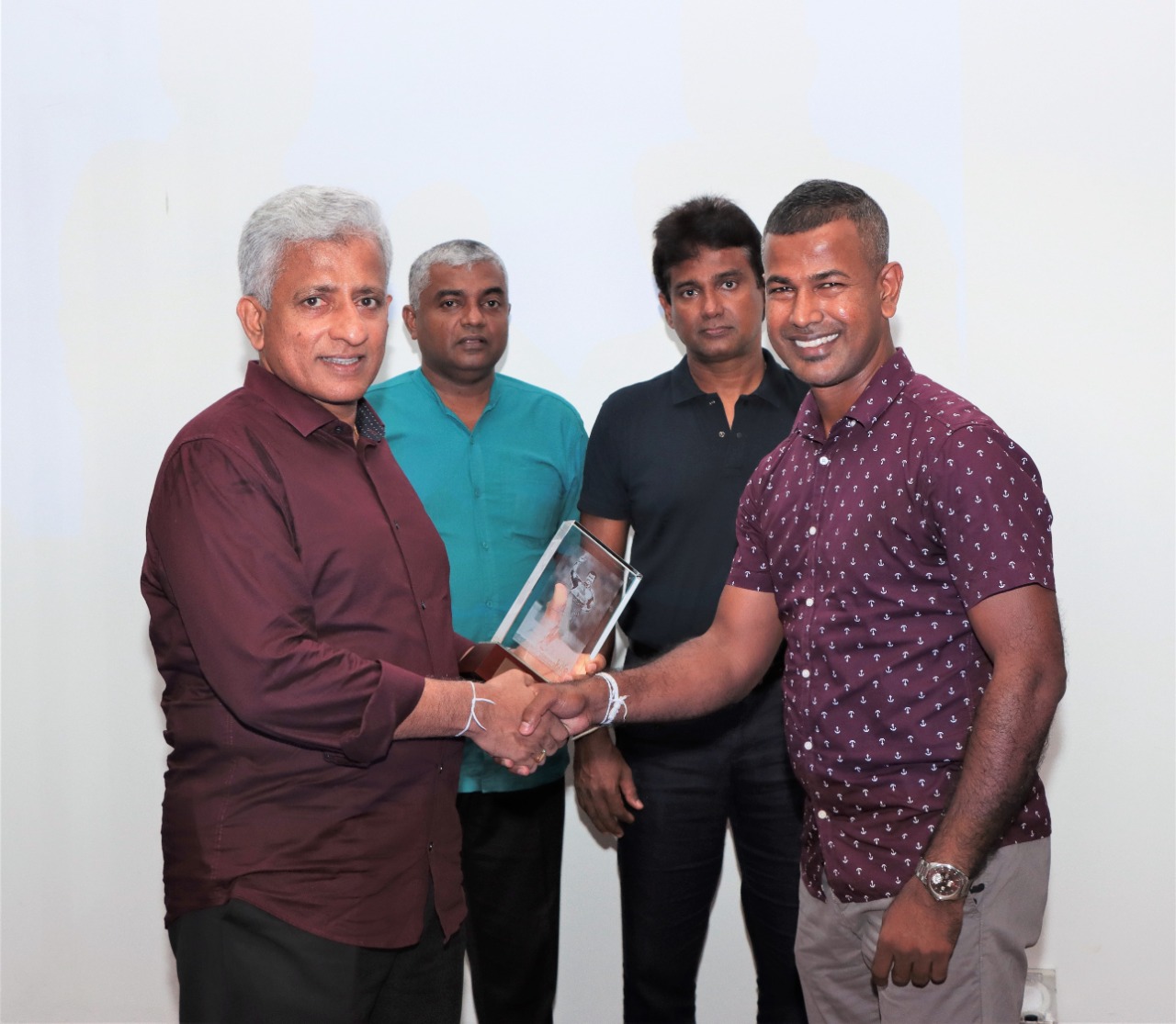 Felicitation of Nuwan Kulasekara and appreciation of emerging players of colts cricket club